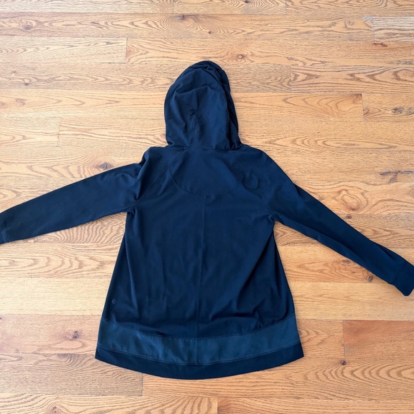 Lululemon Starting Place Hoodie in Black (Size 6) - Picture 9 of 9